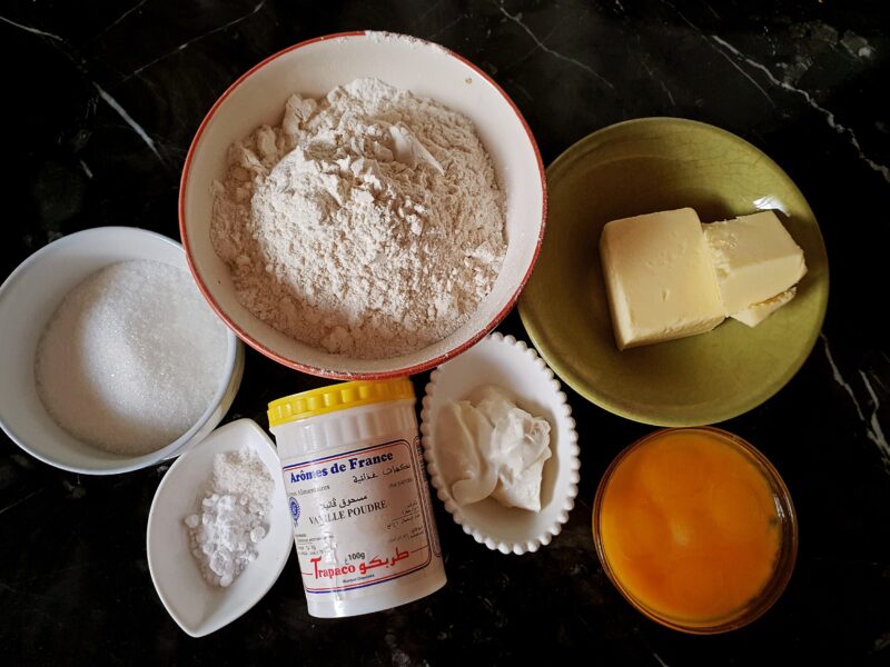 ingrediente pentru biscuiti