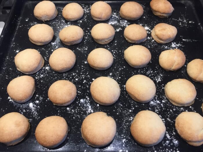 Biscuiții sunt deja copți