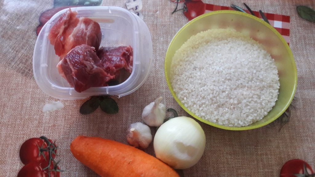 Pilaf uzbek la tigaie