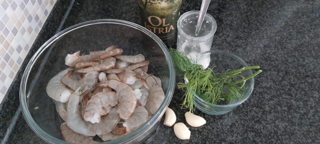 ingrediente pentru Creveti cu usturoi la cuptor