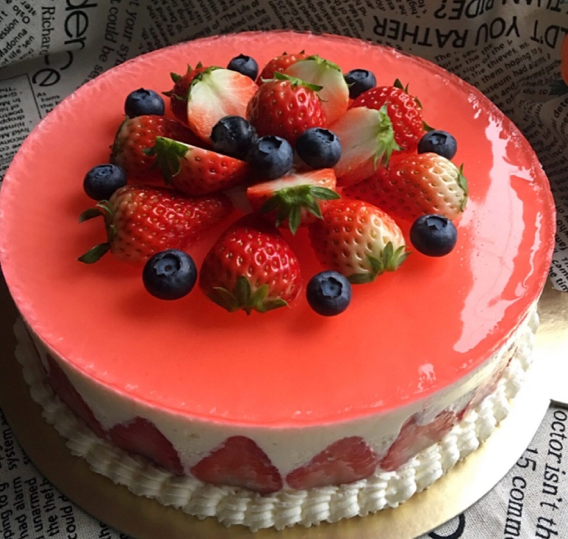Tort de Mousse cu Capsuni poza