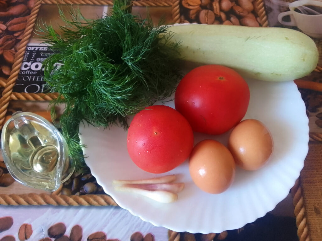Dovlecei cu rosii si usturoi in glazura de ou ingrediente