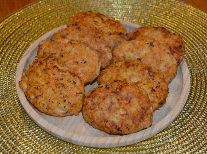 Chiftele cu morcov si carne tocata