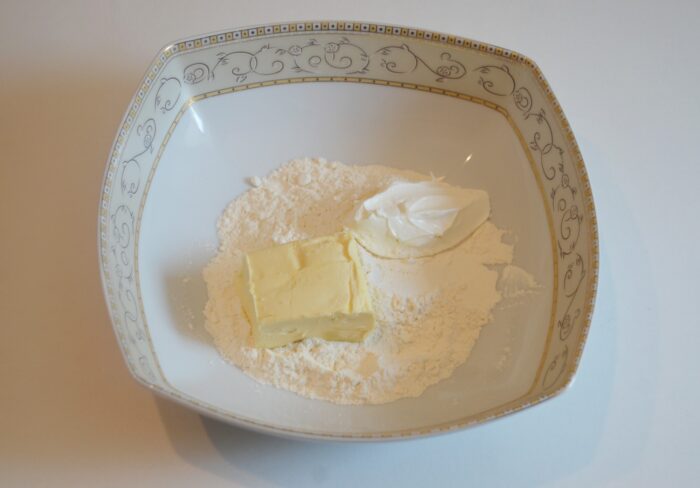 Adaugati smantana