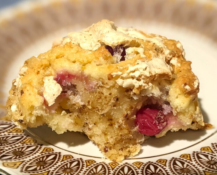 Melcisorii biscuiti pe farfurie