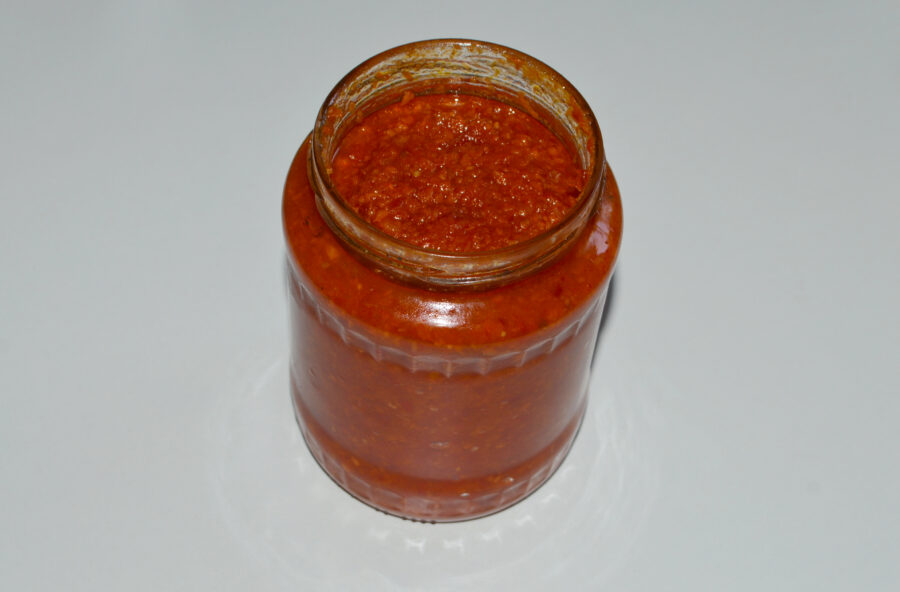 Zacusca la borcan