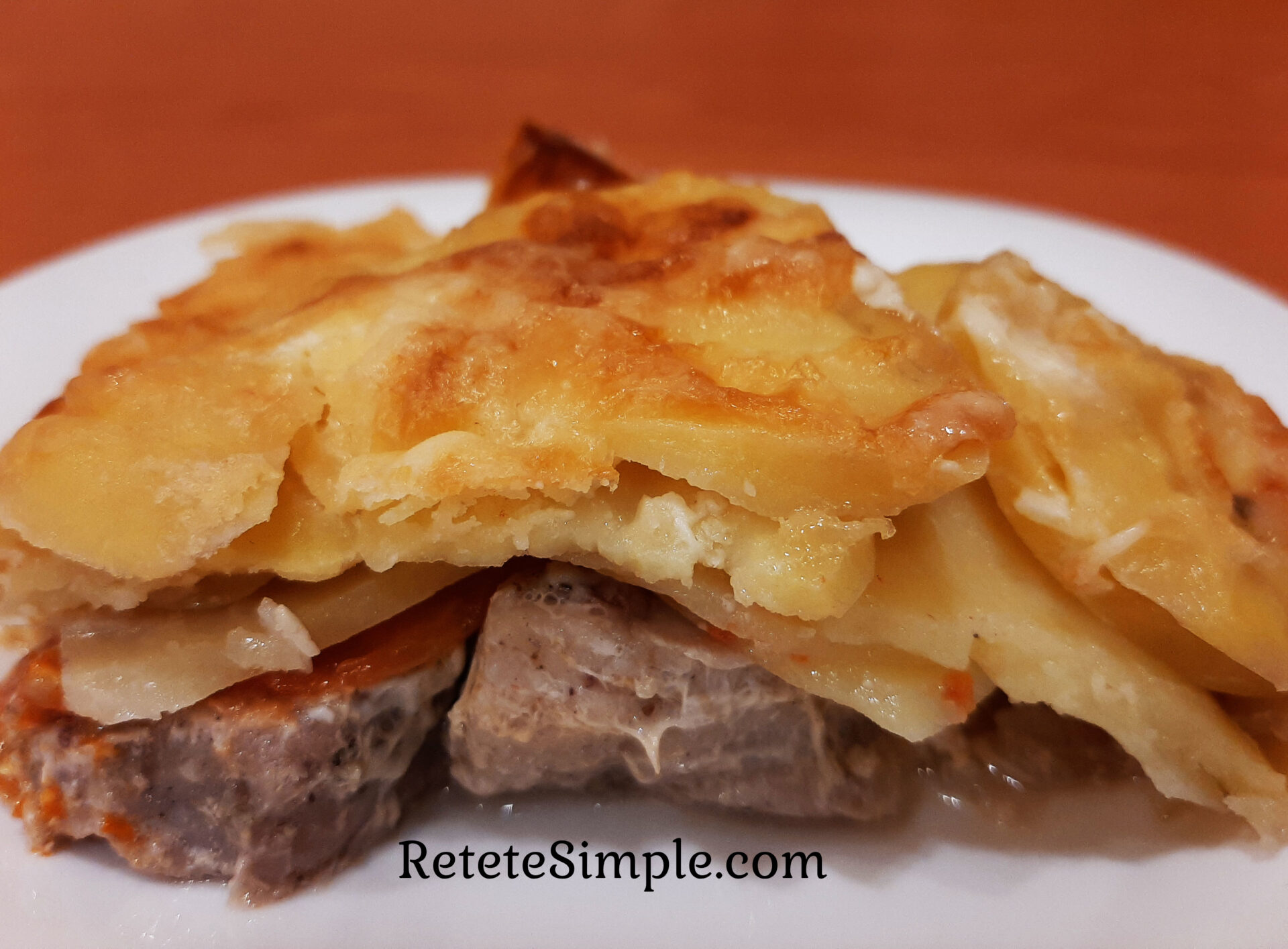 Мясо по французски с картошкой в духовке фото