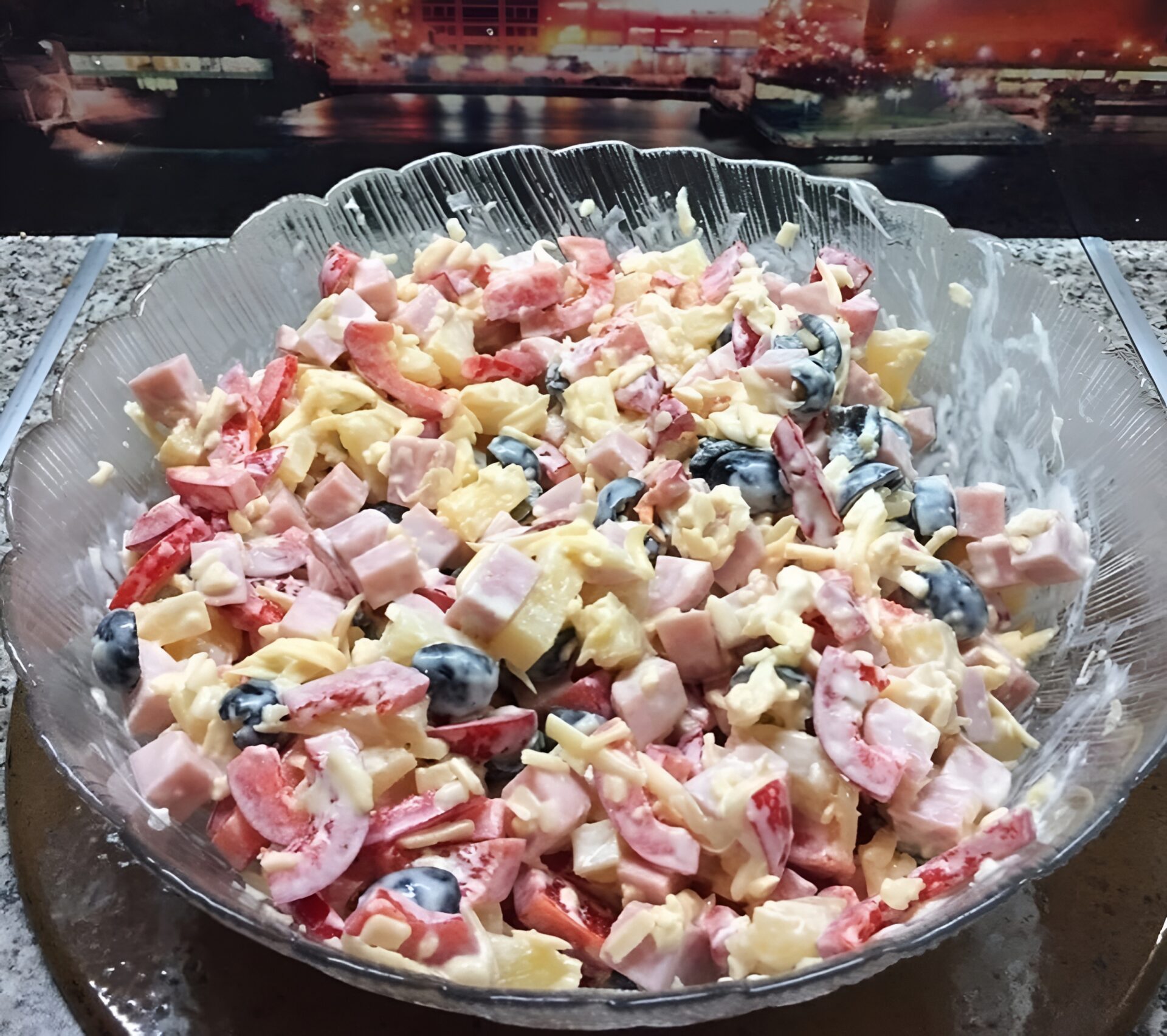 Сaлaт c анaнacами
