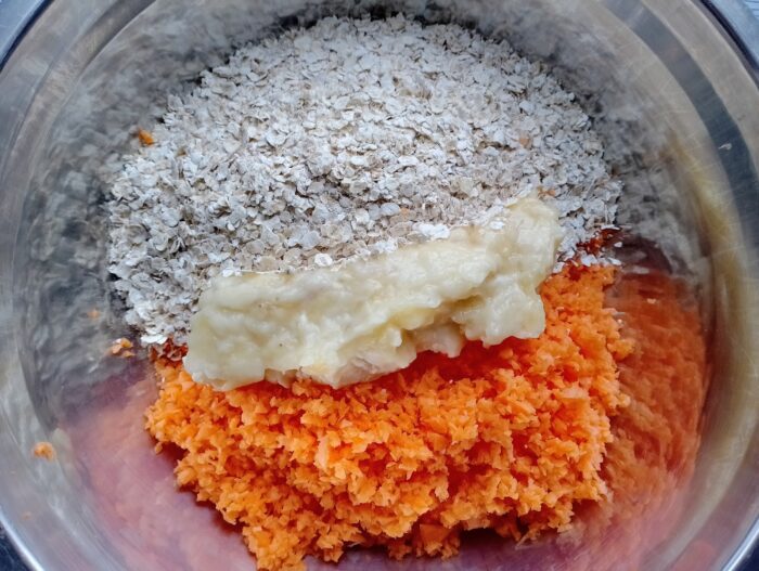 Tocati morcovii intr-un blender