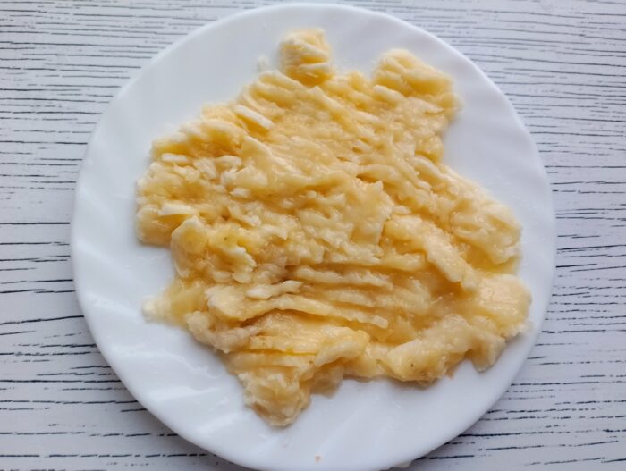 faceti piure din banana