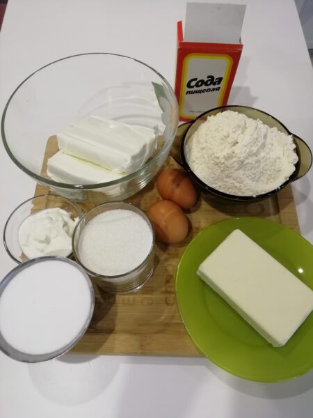 Ingrediente pentru cheesecake