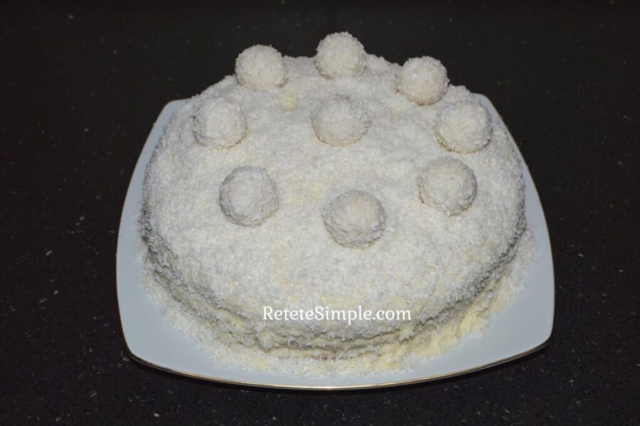 Готовый торт Raffaello