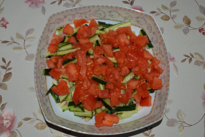 Corta el tomate
