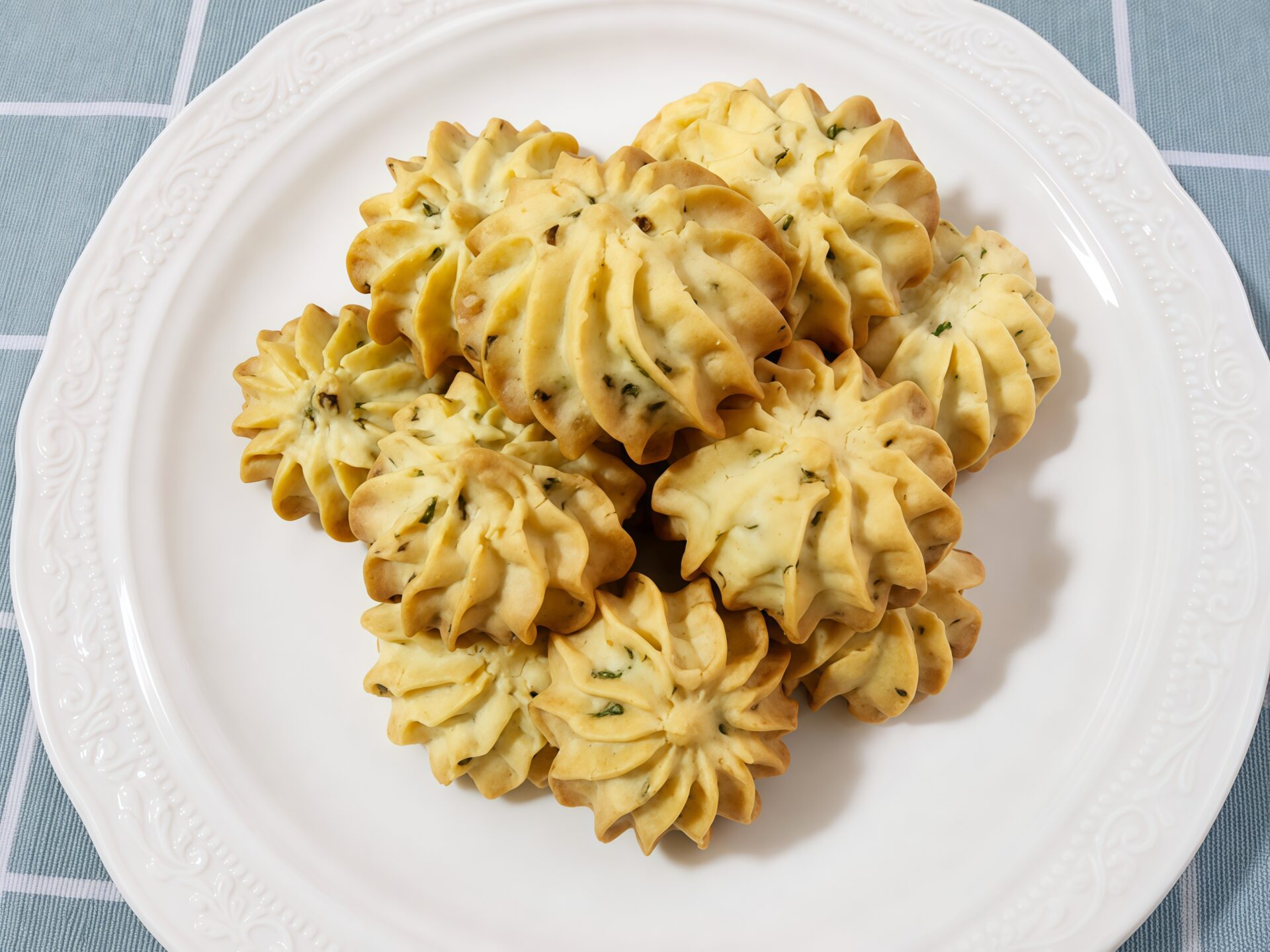 Salted Green Onion Biscuits