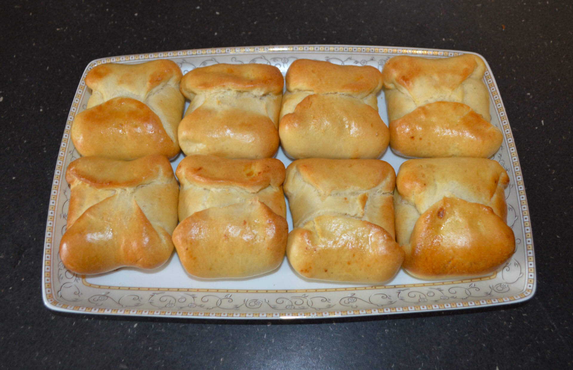 Empanadillas moldavas de requesón